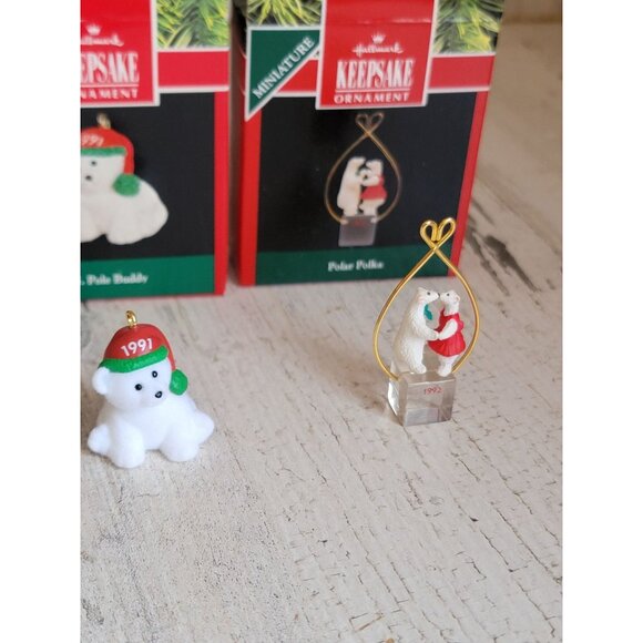 Hallmark miniature polar bear ornament Xmas set ice - Picture 4 of 5